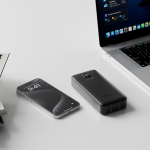 PB048 20000mAh შავი ფერის მაღალი ტევადობის სწრაფი დატენვის შავი ფერის დენის ბანკი კაბელით და ციფრული დისპლეით